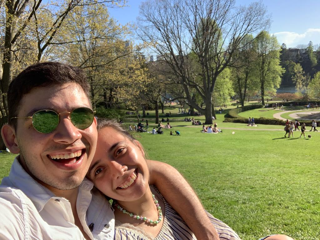 Jóvenes en el parque